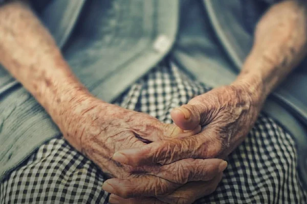 Kadın doğurmuyorsa eksiktir