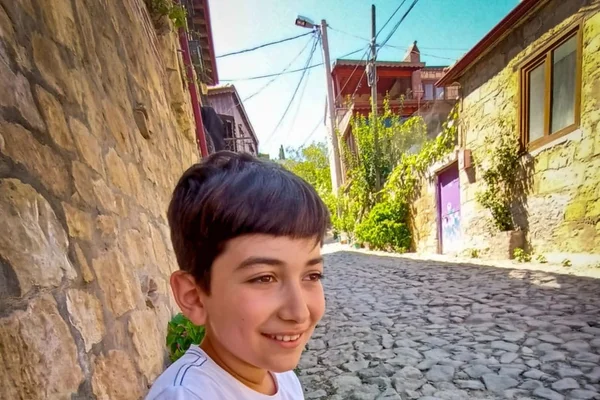 Yemek bedeva, su bedava, dere tepe bedava!